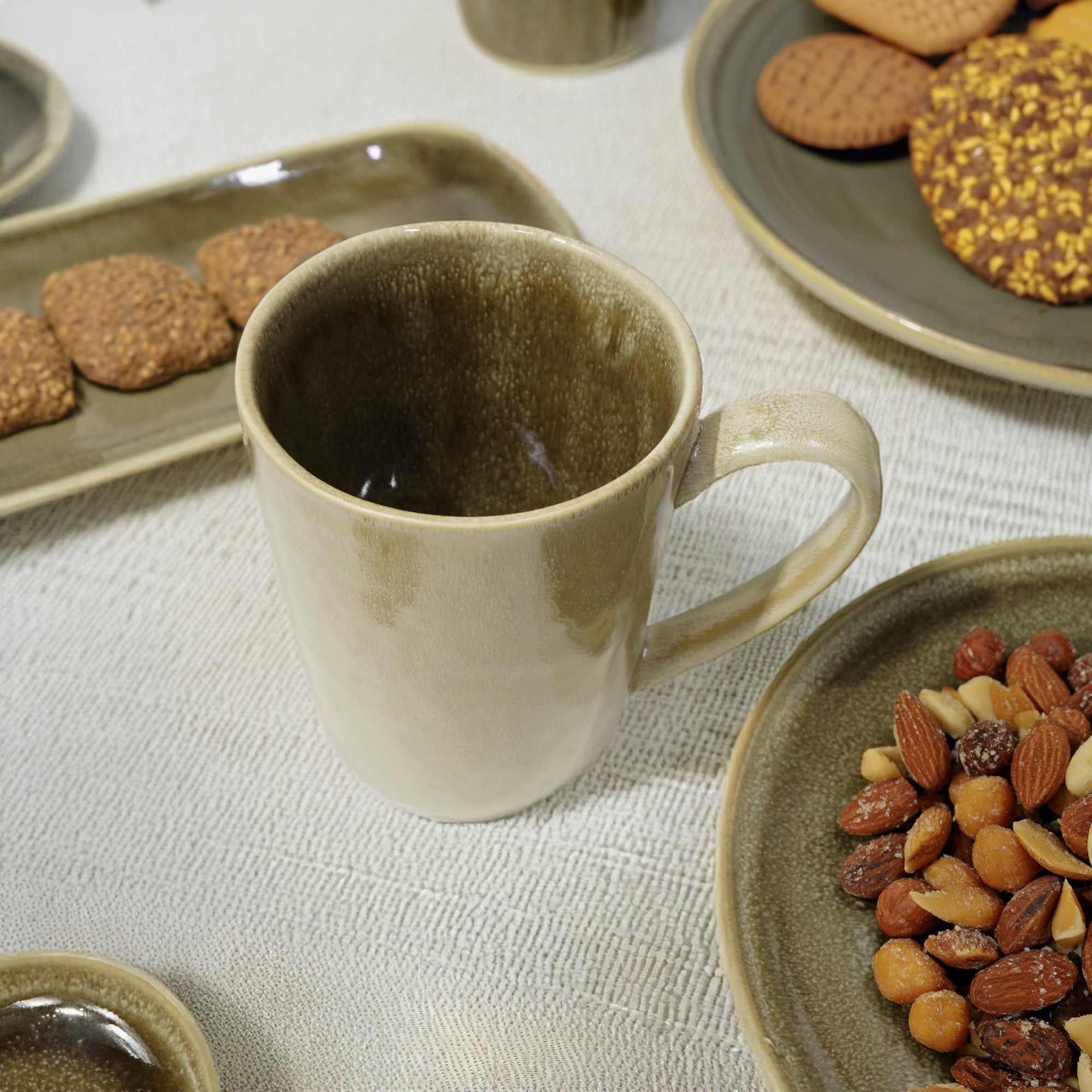 Browny MUG GREY/BROWN REACTIVE HZ1299 -  Mugs - ebarza Furniture UAE | Shop Modern Furniture in Abu Dhabi & Dubai - مفروشات ايبازرا في الامارات | تسوق اثاث عصري وديكورات مميزة في دبي وابوظبي