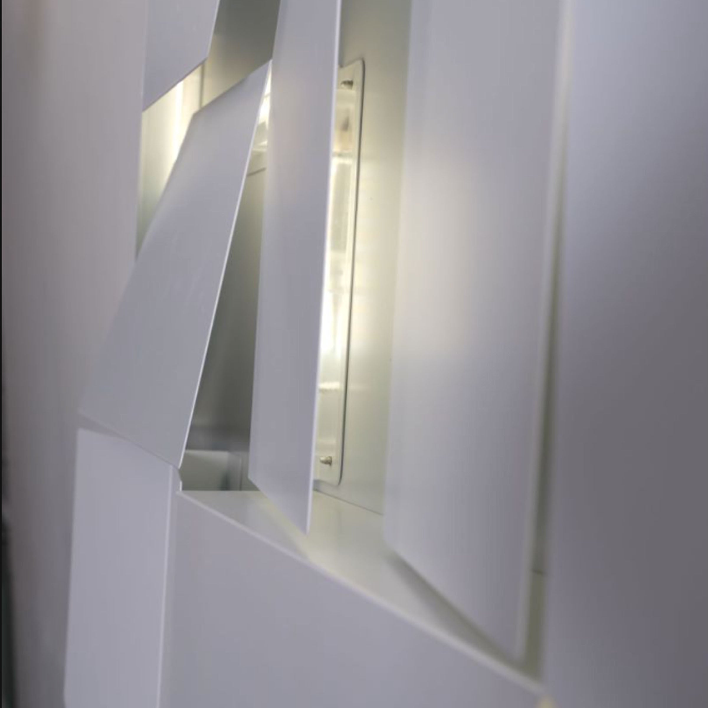 Pre-order 35 Days Delivery Origami Wall lamp CY-BD-1060 -  Wall Lamps - ebarza Furniture UAE | Shop Modern Furniture in Abu Dhabi & Dubai - مفروشات ايبازرا في الامارات | تسوق اثاث عصري وديكورات مميزة في دبي وابوظبي